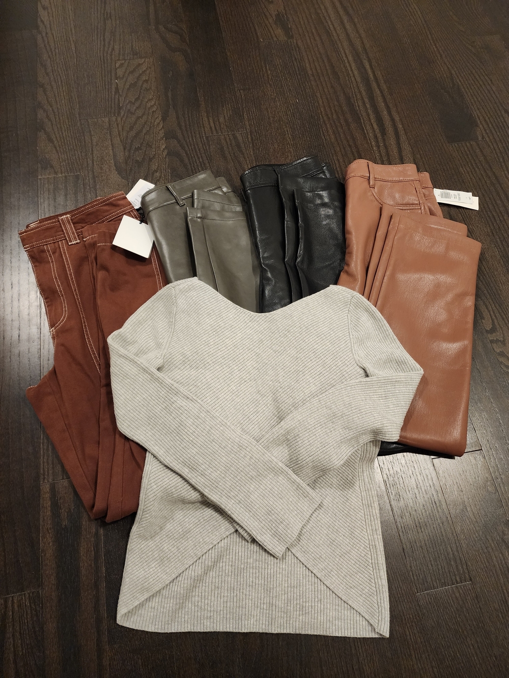 Aritzia BUNDLE